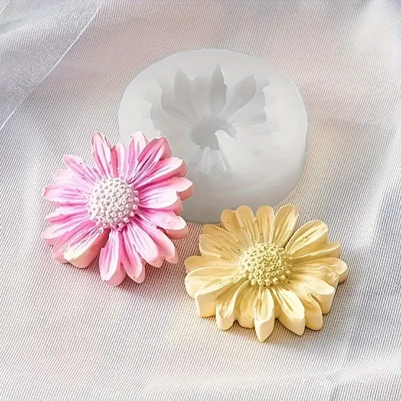 1pc 3D Daisy Flower Silicone Candle and Plaster Mold - DIY Resin and